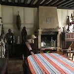Chateau De Lassay - Charming Castle For Rent In Sarthe Saint-Michel-de-Chavaignes