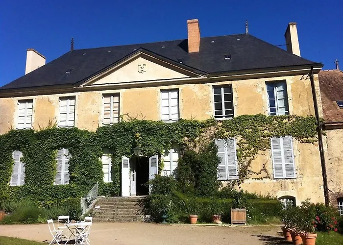 Chateau De Lassay - Charming Castle For Rent In Sarthe * Saint-Michel-de-Chavaignes