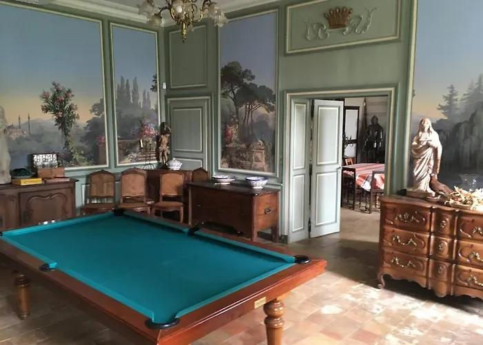 Villa Chateau De Lassay - Charming Castle For Rent In Sarthe